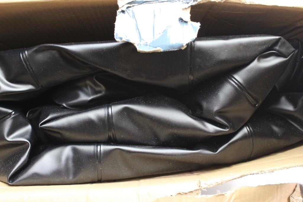 Glacier's Edge Premium Double High Queen Airbed Property Room