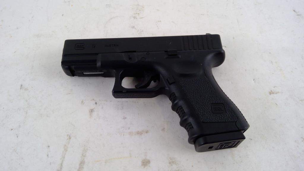Glock 19 Airsoft Pistol