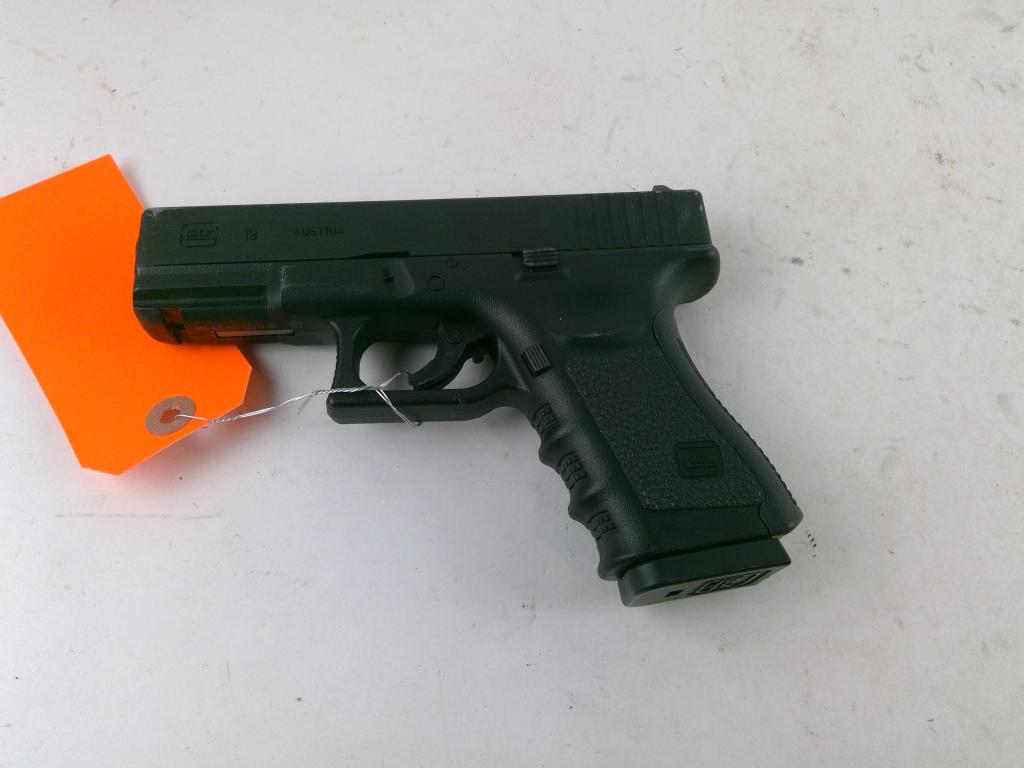 Glock 19 Airsoft Pistol
