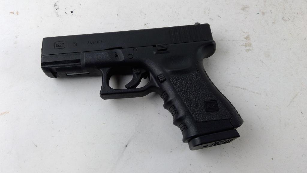 Glock 19 Airsoft Pistol