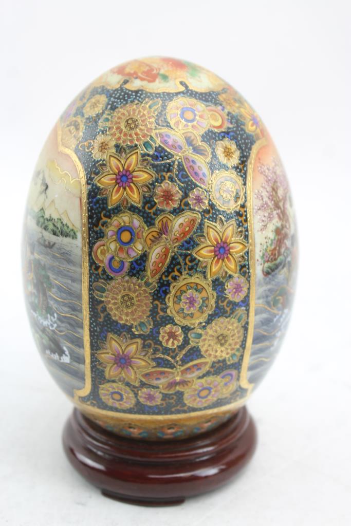 Gold Satsuma Hand Painted Geisha Girl Egg Property Room