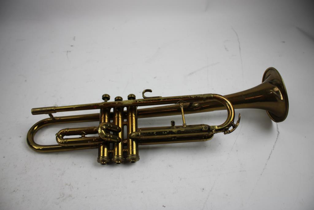 Gold/Brass 19" Trumpet