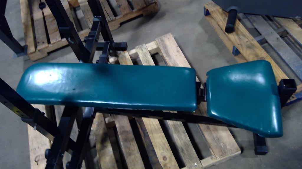 Gold's Gym Weight Bench Property Room