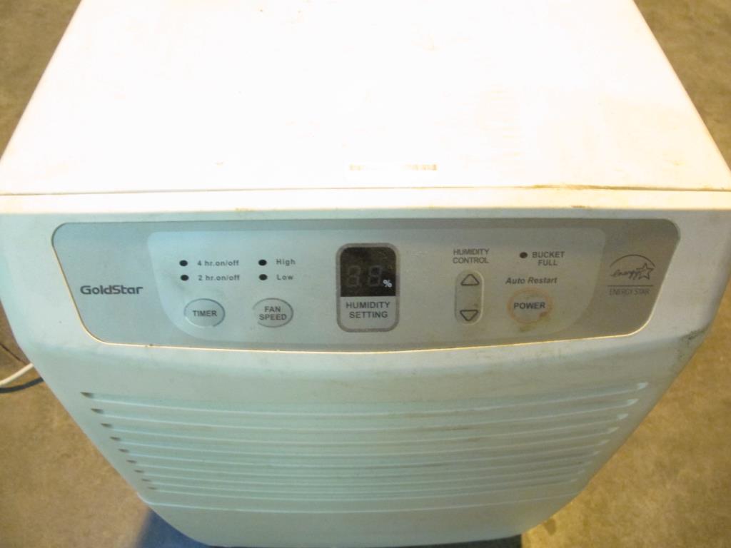 Goldstar Humidifier ***ONTARIO (CA) APPT ONLY*** Property Room