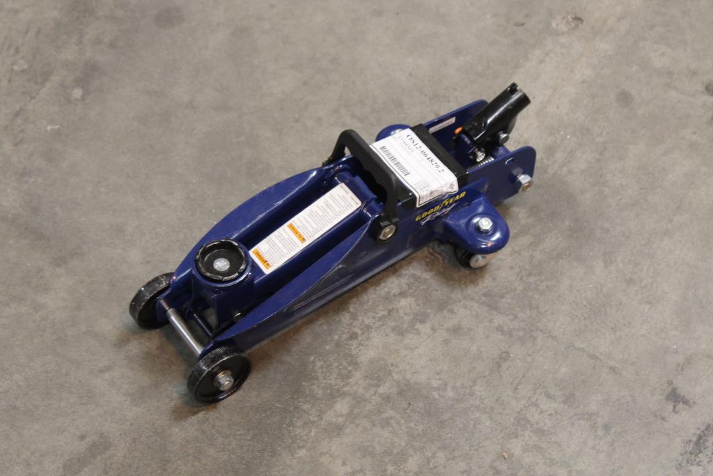 Good Year Racing Gy1000 2 Ton Floor Jack Property Room