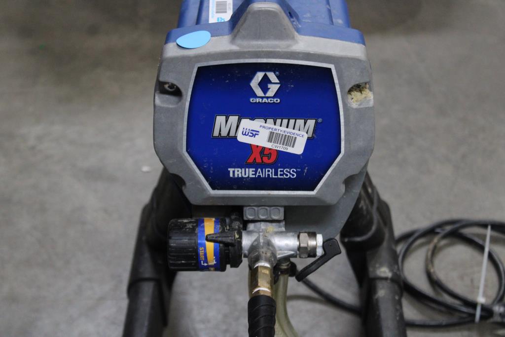 Graco Magnum X5 3000 PSI 0.27 GPM Electric TrueAirless Paint Sprayer
