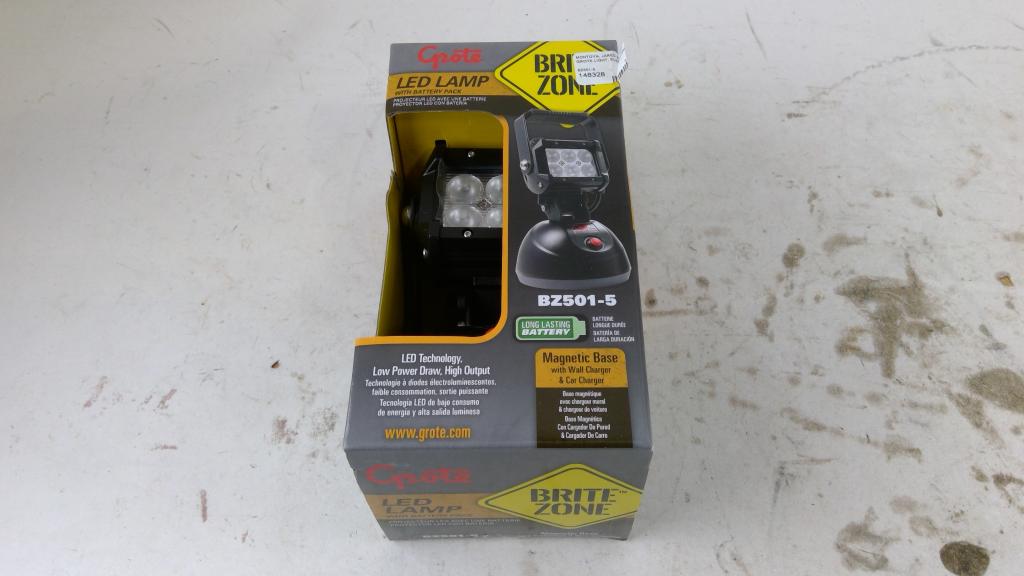 Grote LED Lamp With Battery Pack