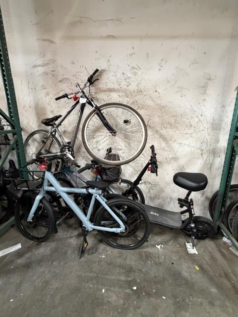 Group Of 4 Used Bikes And 1 E-Scooter