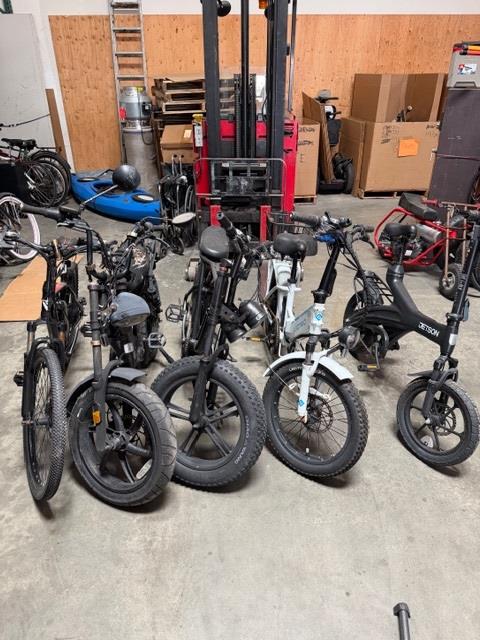 Group Of 5 Used E-Bikes
