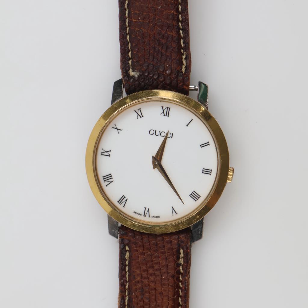 Gucci Classic GP Bezel Watch