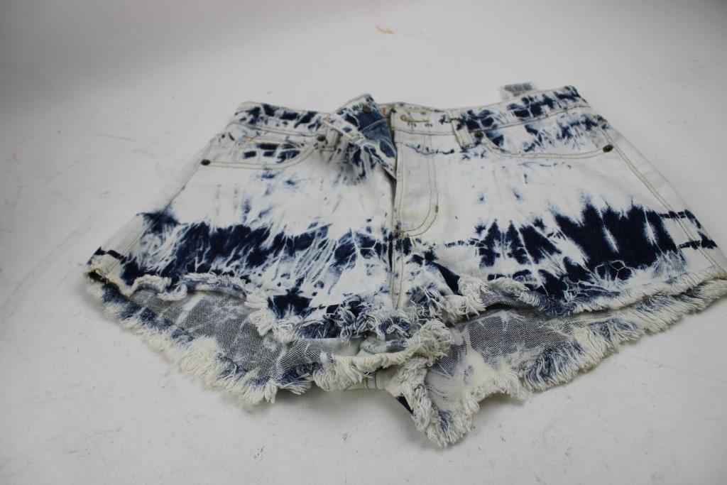 Guess Acid Wash Size 28 Shorts, MEK Denim Aruba Boot Cut 28x34 Jeans, 2 Pieces