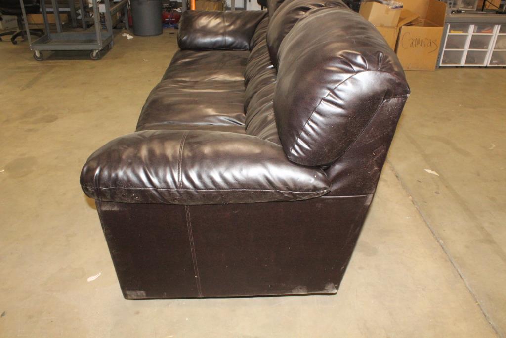 Harbortown Vintage Leather Sofa Property Room Harbortown Vintage Leather Sofa Property Room