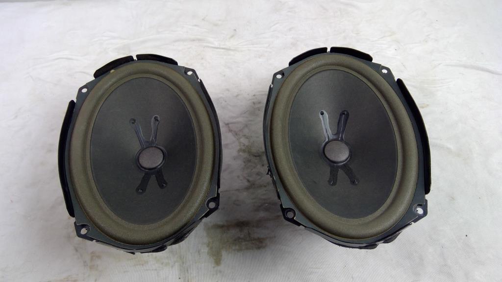 Harman Kardon Speakers, 2 Pieces