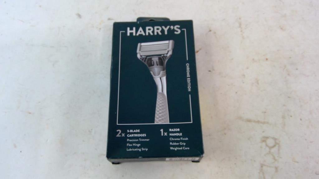 Harry's Chrome Edition Razor | Property Room