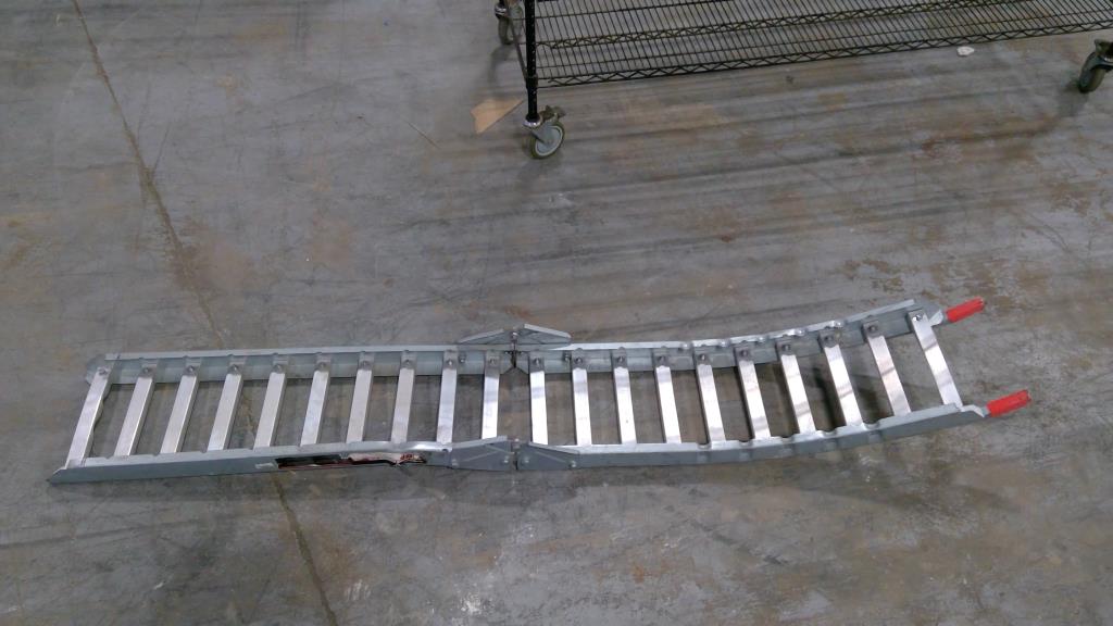Haul Master Folding Aluminum Arched Ramp Property Room