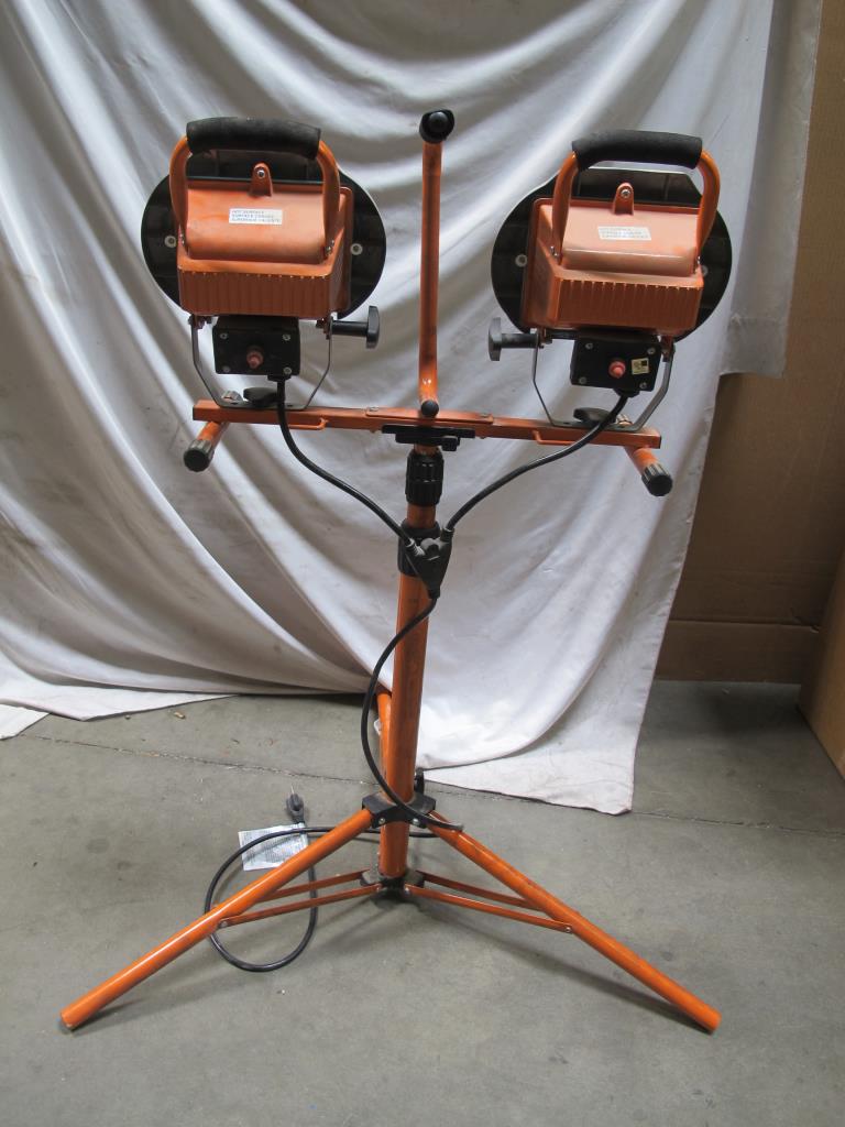 HDX Twin Portable Work Light And Stand Property Room