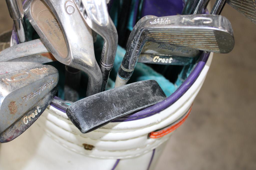 Head Golf Bag With Clubs, 7+ Pieces Property Room