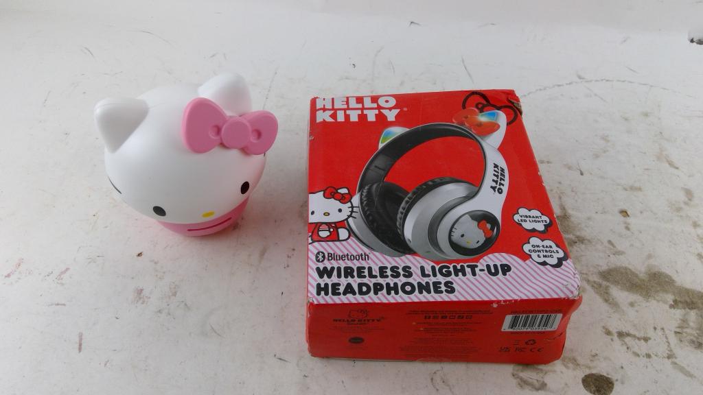 Hello Kitty Wireless Light Up Headphones And More 2 Pieces