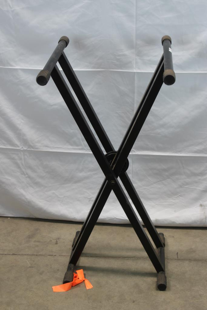Hercules EZLOK Double Keyboard Stand Property Room
