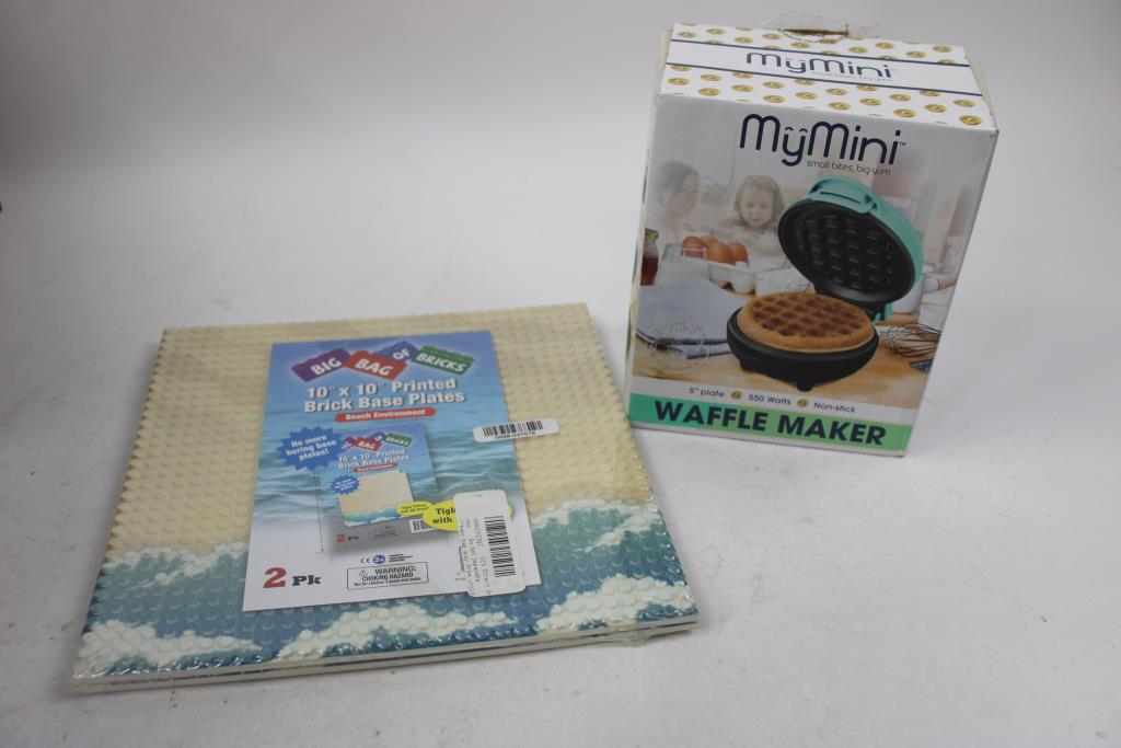 High Sierra Backpack, MyMini Waffle Maker, Brick Base Plates, And Topps Sports Cards