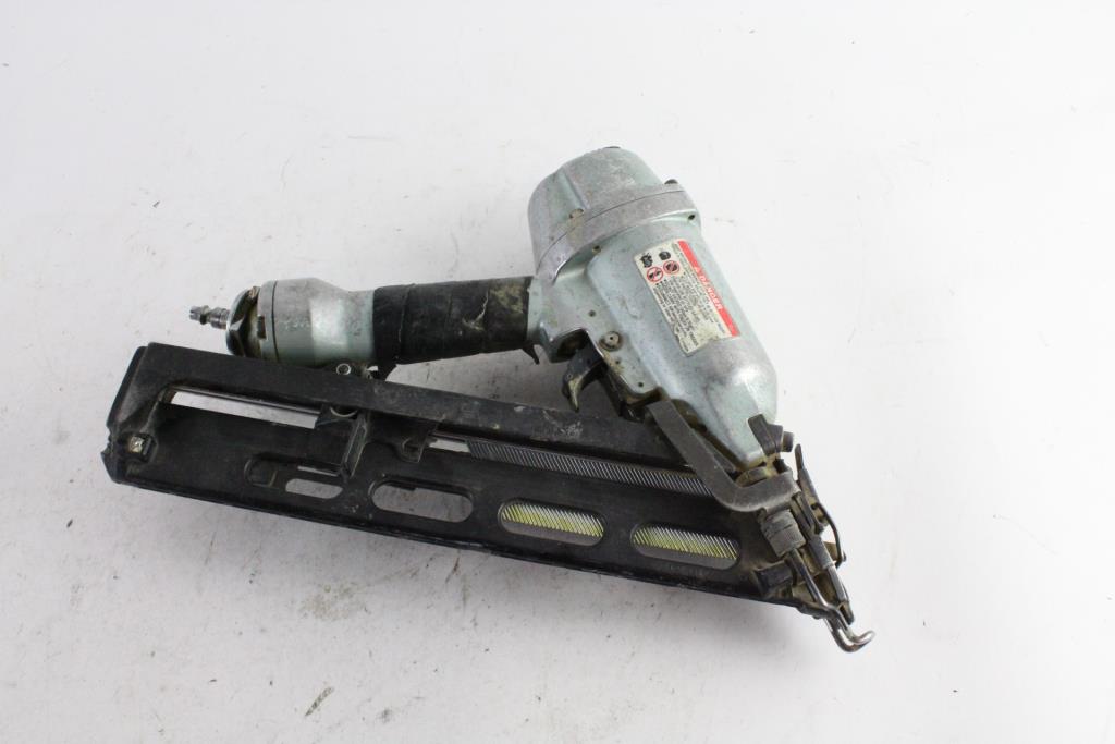 Hitachi Air Finish Nailer Property Room