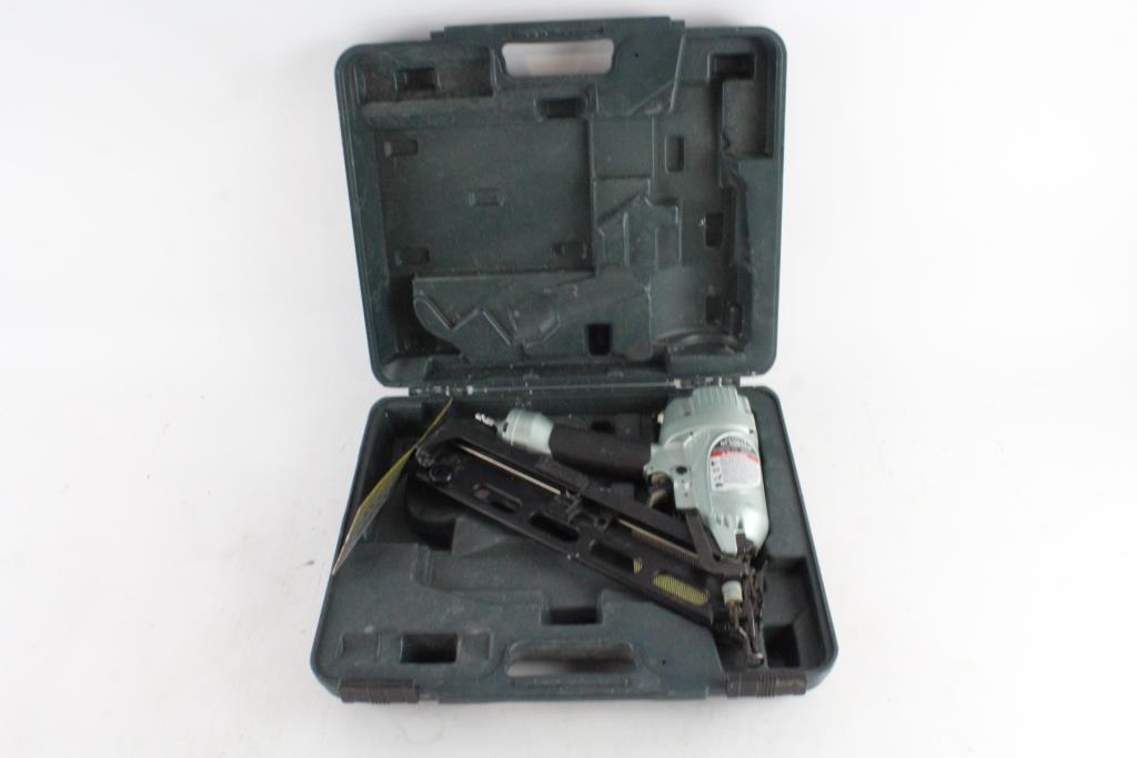 Hitachi Air Finish Nailer Property Room