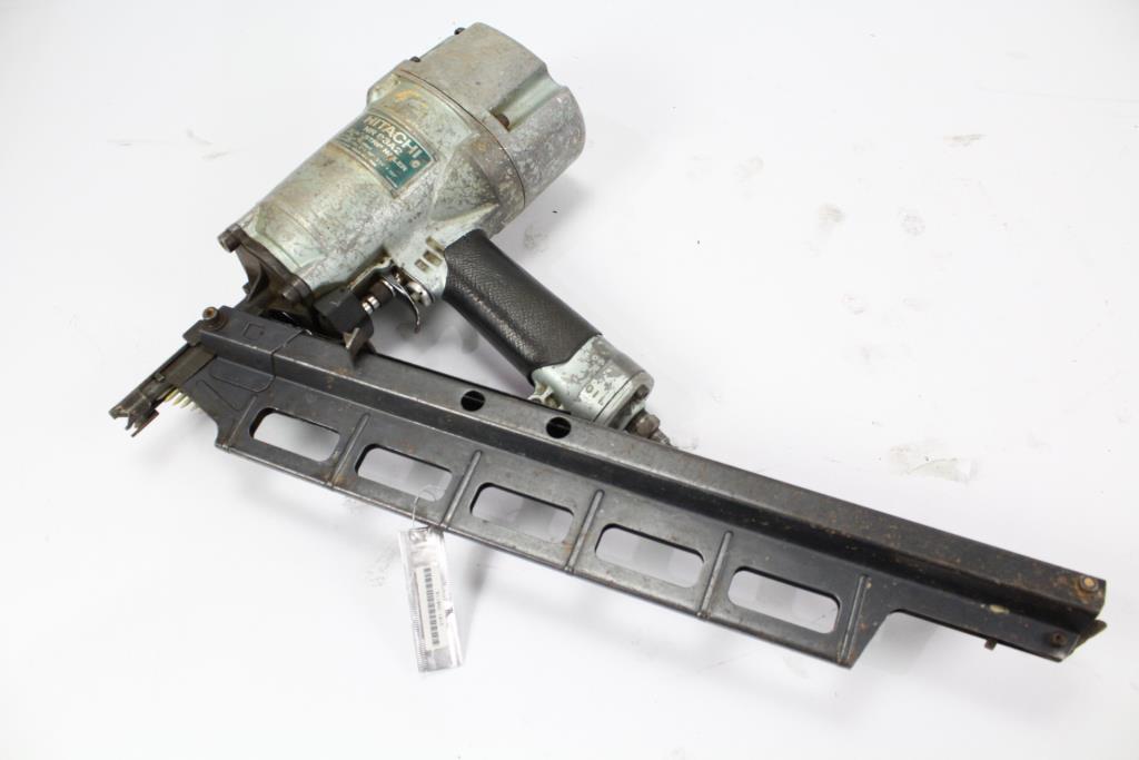 Hitachi NR83A2 Strip Nailer Property Room
