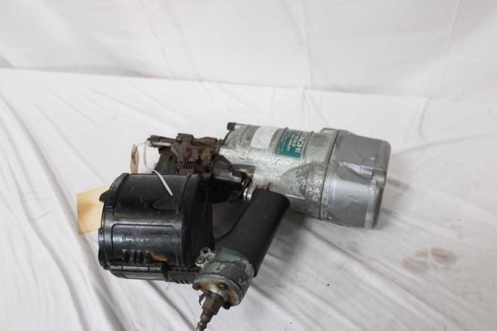 Hitachi NV 83A2 3-1/4" Coil Nailer