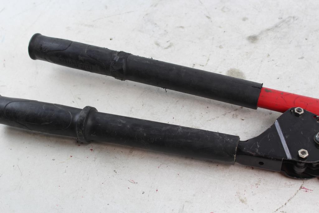 H.K. Porter 8690FH 291/4" Ratchettype Hard Cable Cutter Property Room