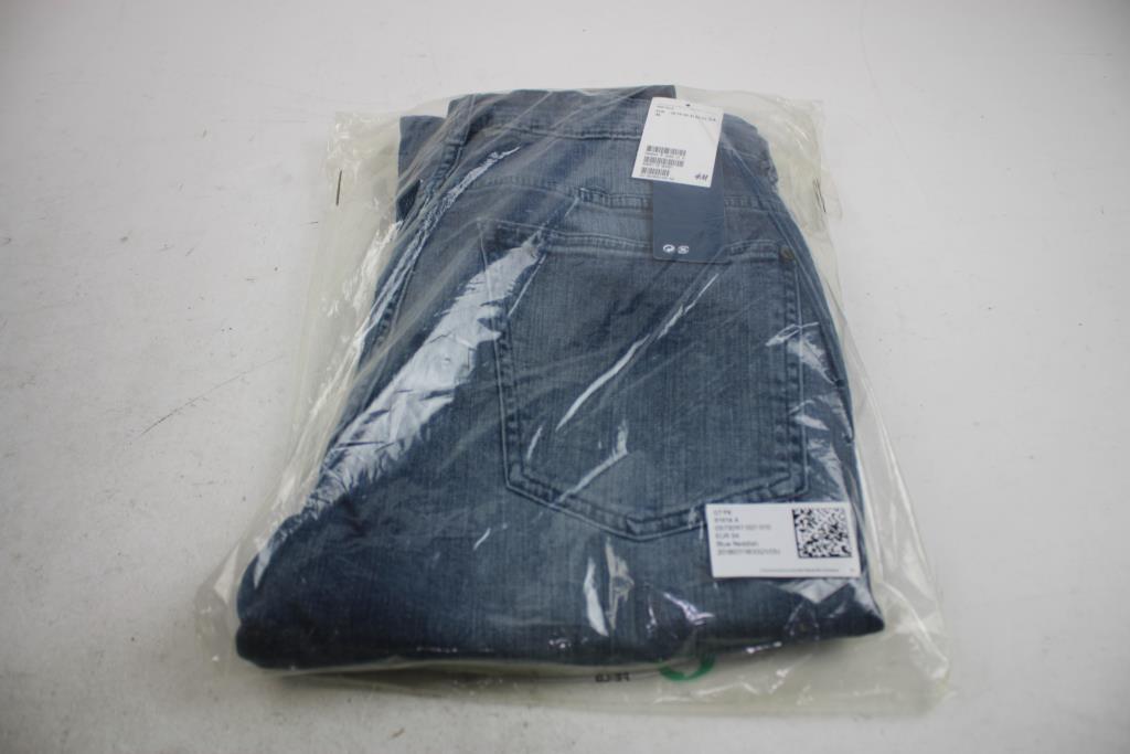 H&M Divided Blue Jeans, Size 34