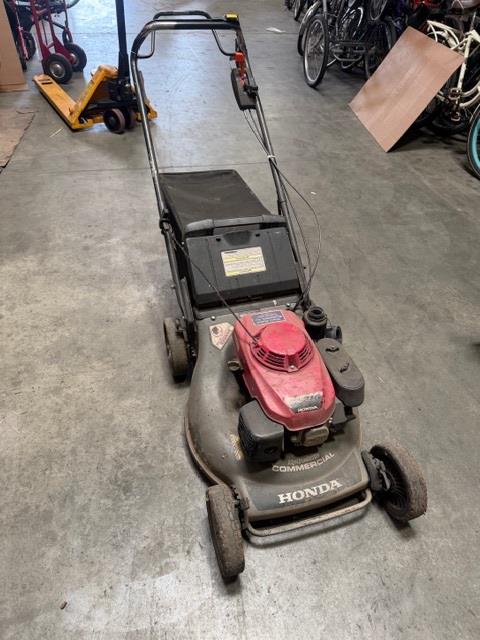 Honda  Gas Powered Lawn Mower