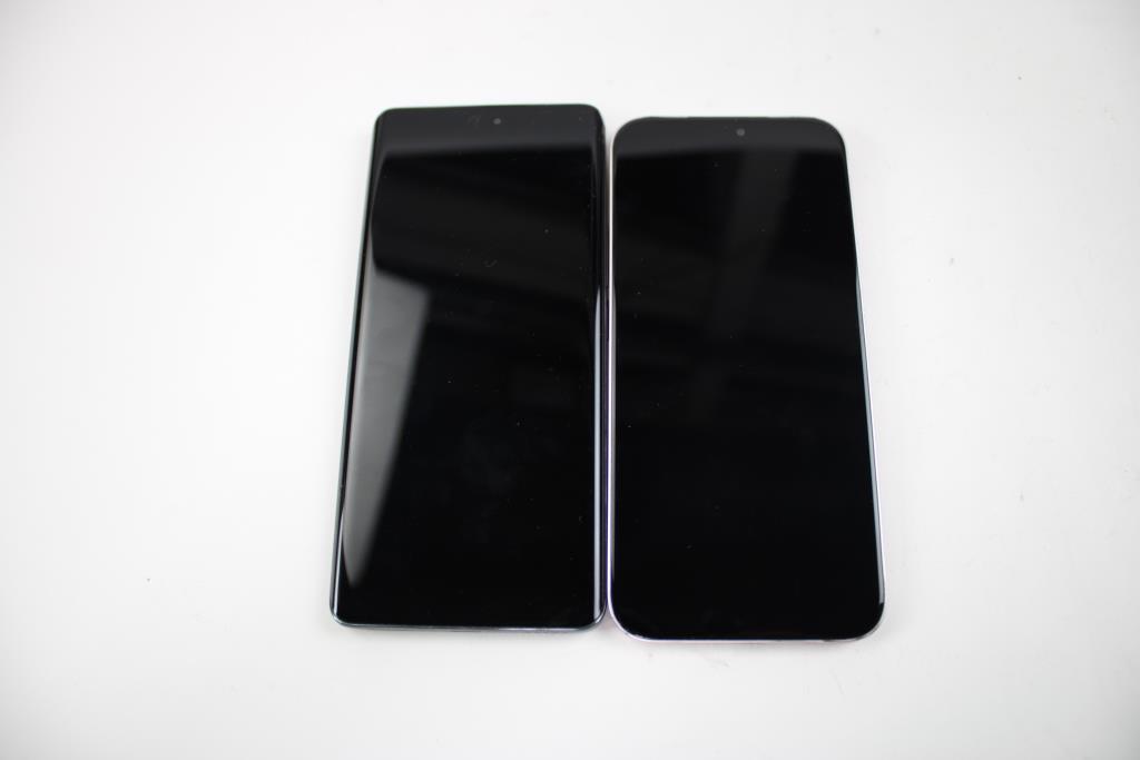 Honor Cell Phone Lot, 2 Pieces, Sold For Parts