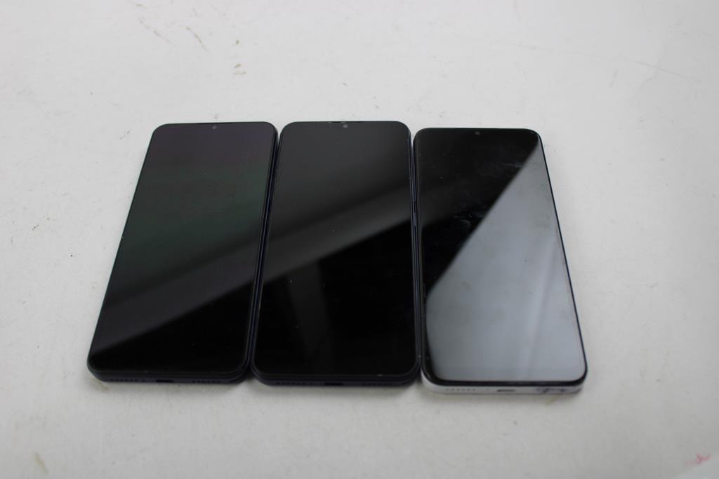 Hotpepper Cell Phone Lot, 3 Pieces, Sold For Parts