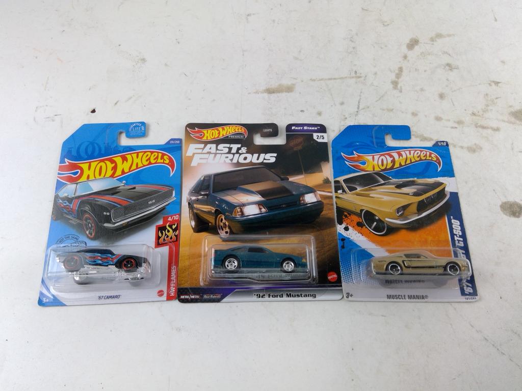 Hotwheels Cars 3 Pieces