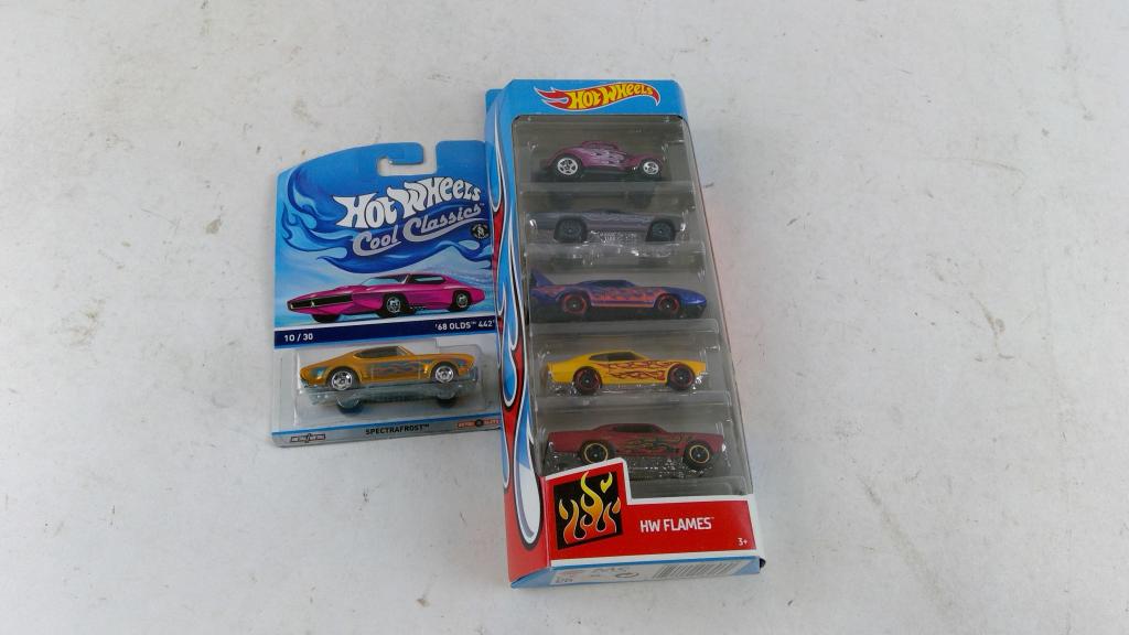 Hotwheels HW Flames Car Set And More 2 Pieces