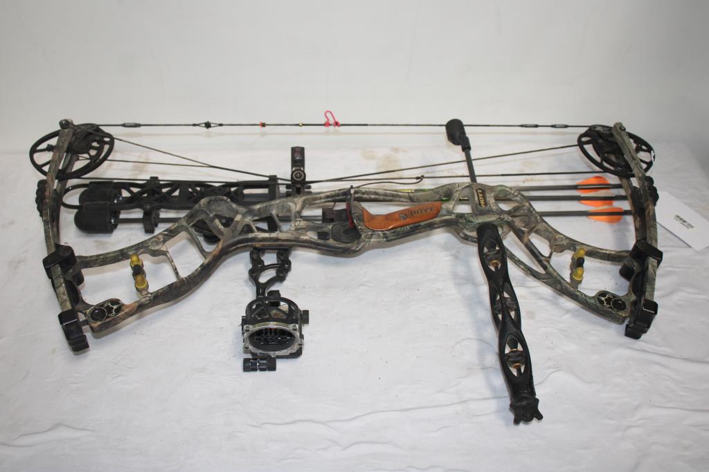 Hoyt Nitrum 30 Bow | Property Room