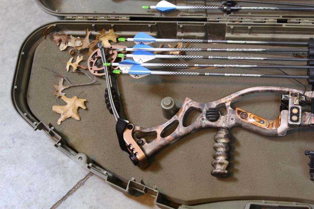 Hoyt Trykon XT 500 Compound Bow With Case Property Room