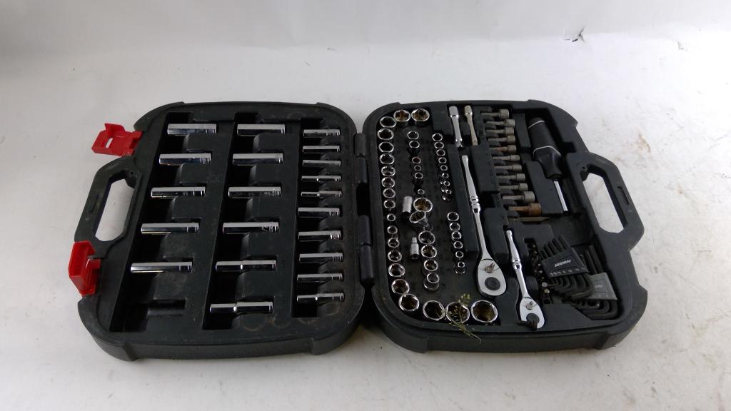 Husky 111 Piece Mechanics Tool Set