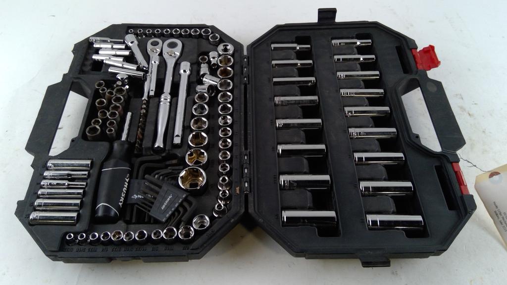 Husky 119-piece Mechanics Tool Set