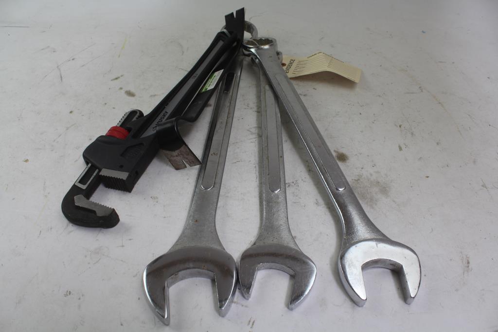 Husky 18" Pipe Wrench, Pittsburgh Large Combo Wrenches & Pry Bar; 5