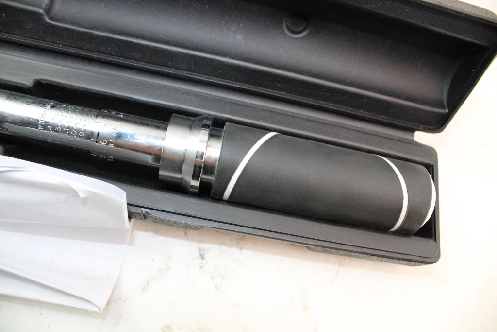 Husky 564394 3/8" Torque Wrench Property Room