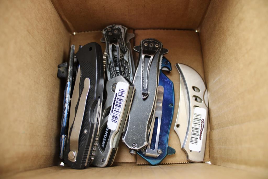 Husky, Gerber And Other Knives, 13 Pieces