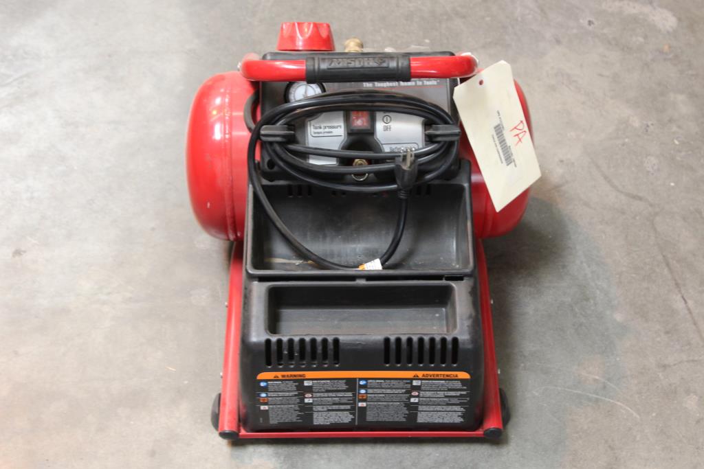 Husky H1503TP Air Compressor Property Room