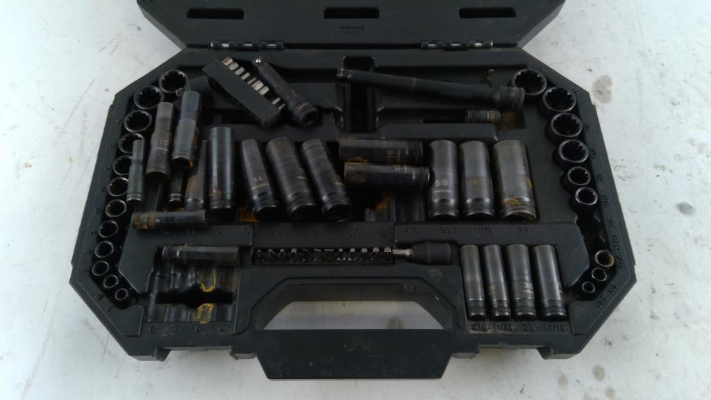 Husky Mechanics Tool Set