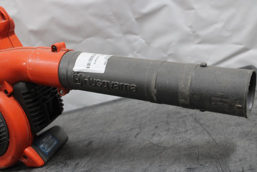 Husqvarna 170MPH GasPowered Leaf Blower 125B Property Room