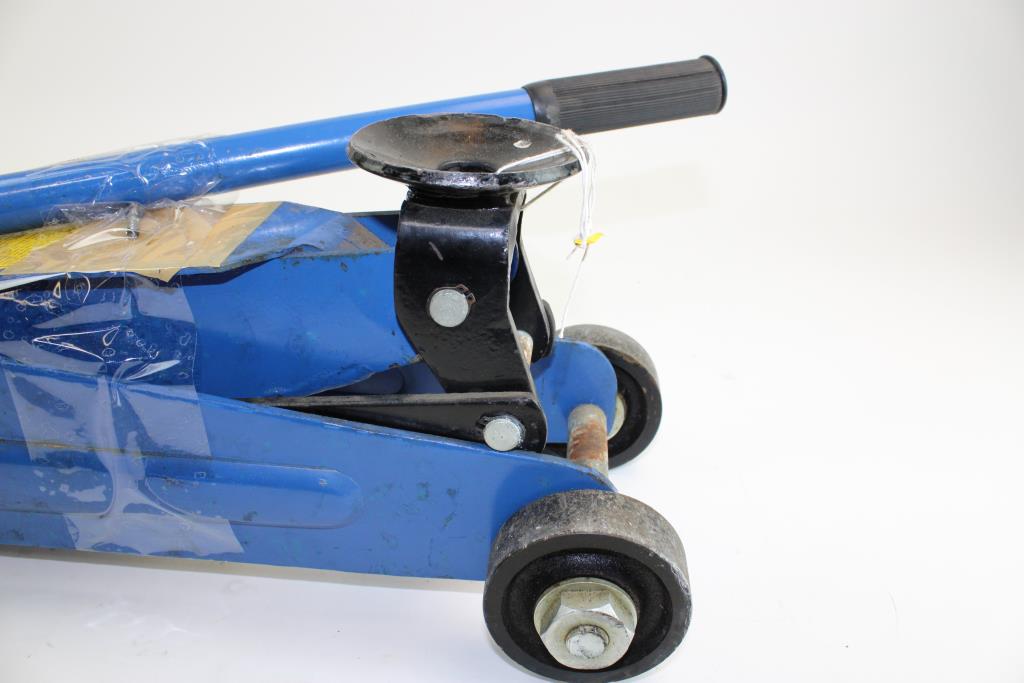 Hydraulic Floor Roller Jack Property Room