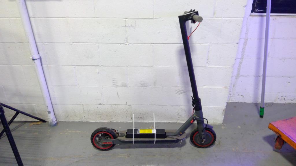 Hyllux Electric Scooter