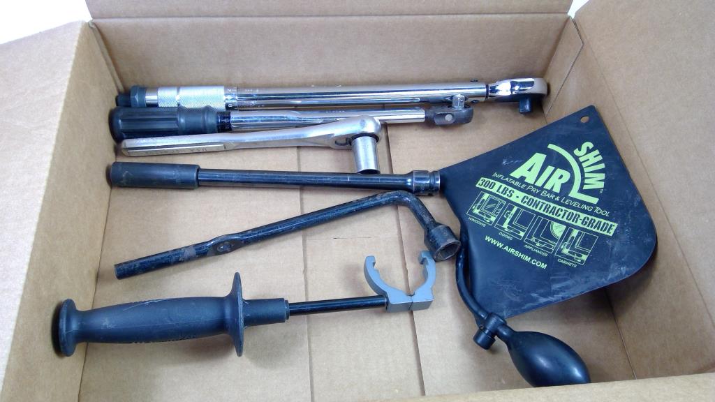 Hyper Tough, Ajax Tools Torque Wrenches, Inflatable Pry Bar, And More, 7 Pieces