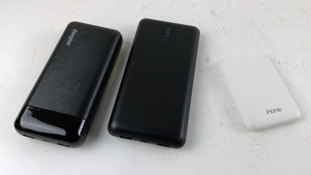 IHome Portable Charger And More 3 Pieces