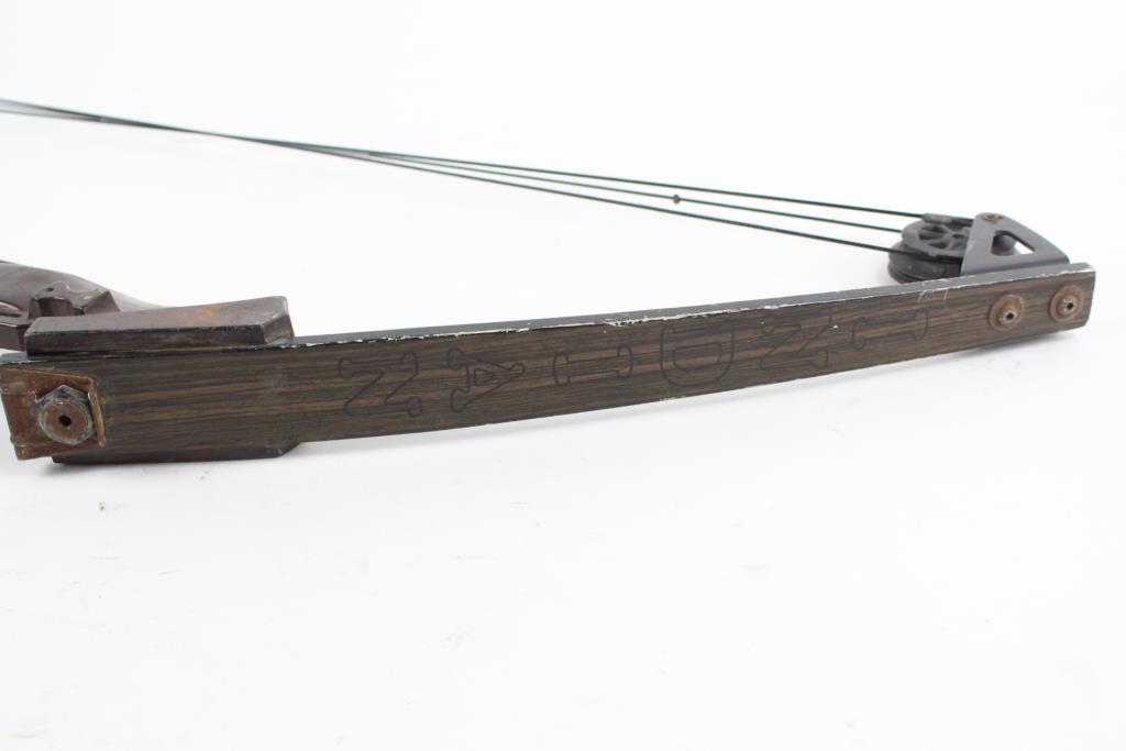 Indian Stalker Compound Bow Property Room